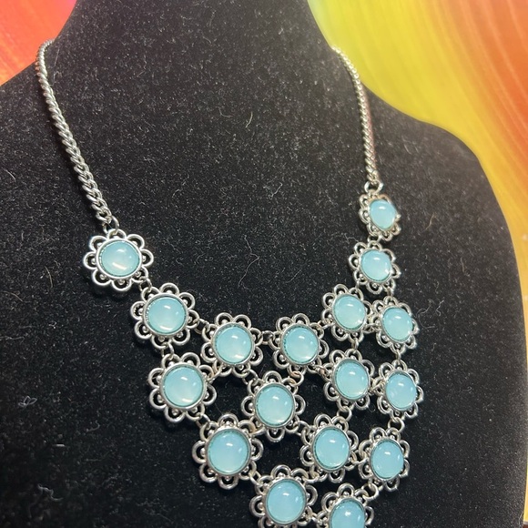 Elegant Silver and Blue Necklace - Picture 1 of 8